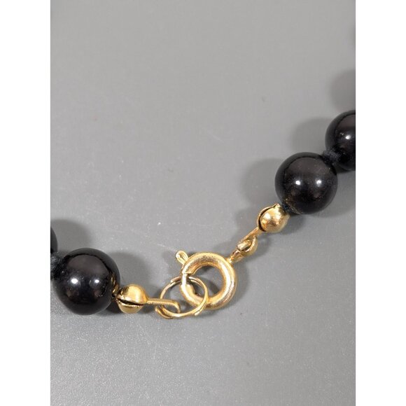 Vintage Black Glass Round 8mm Bead Knotted Bracelet Classic Retro 7 inches - Picture 3 of 11